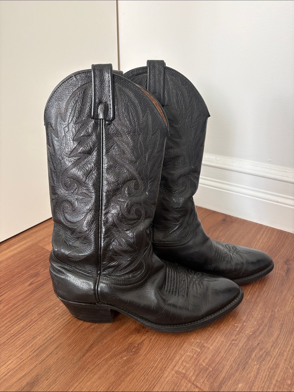 Dan Post black cowboy boots size men’s 8D